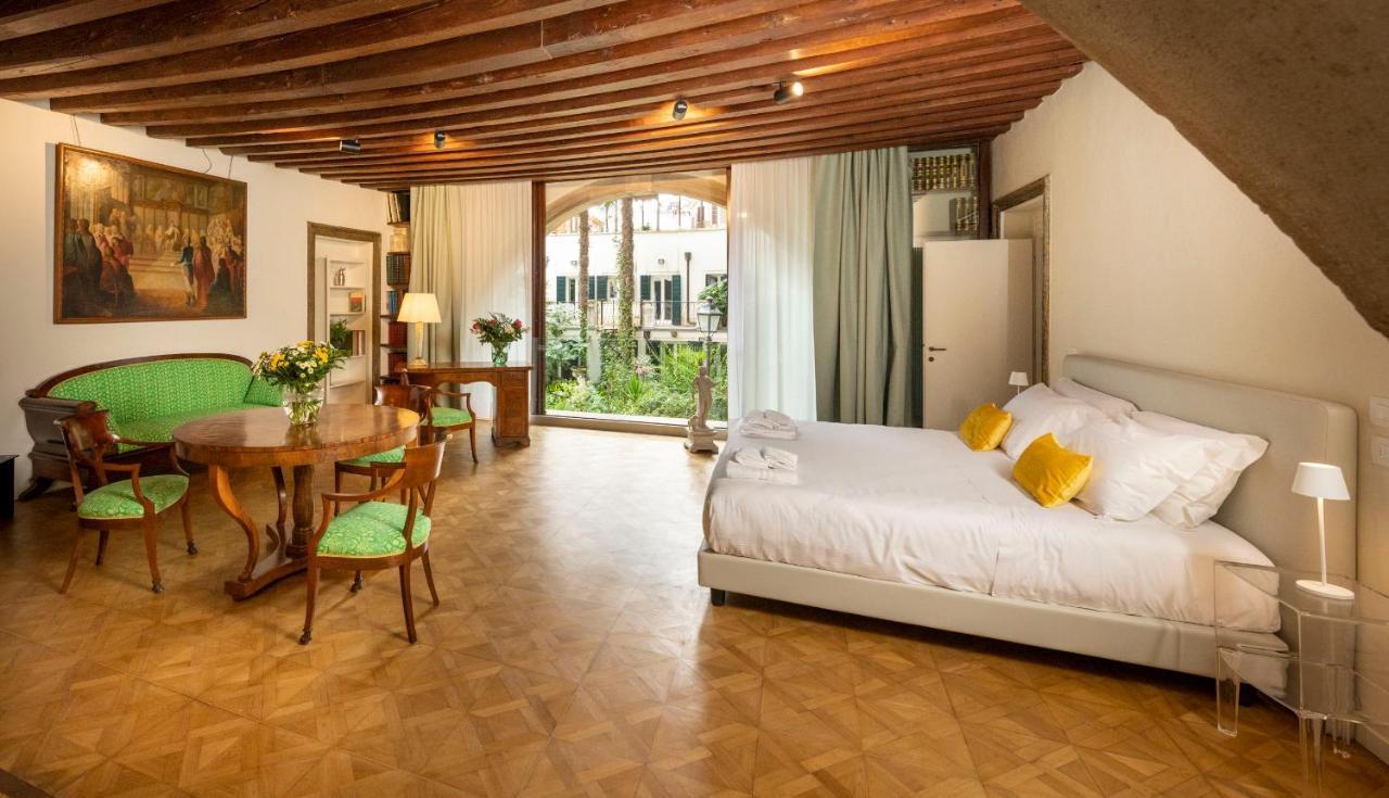 Mocenigo Grand Canal Luxury Suites Venice Exterior photo